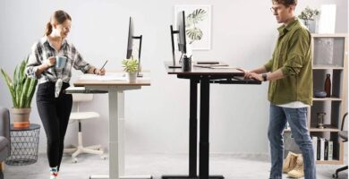 Adjustable Standing Desks for Teamwork